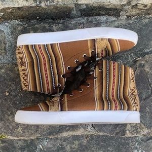 Phuyupata Tribal Canvas High Top Sneakers